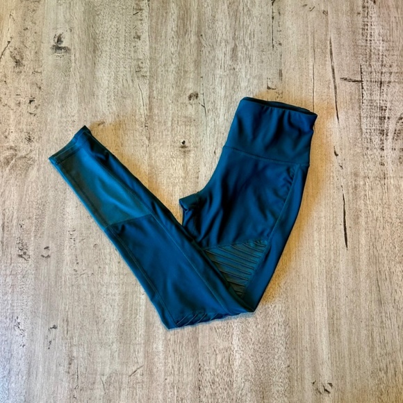 Apana Leggings - Picture 1 of 10